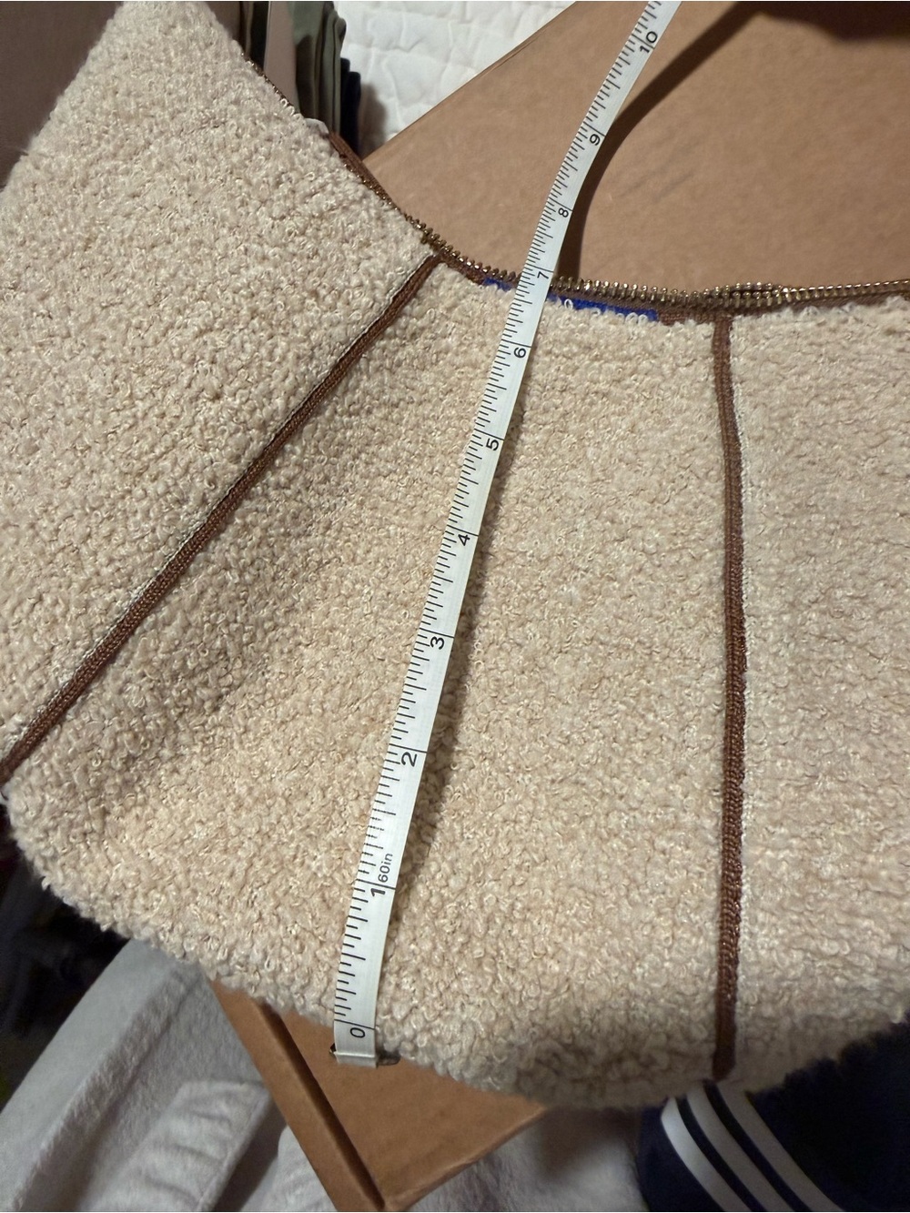 NWT Rothy's Cream Boucle Crescent Shoulder Bag with Brown Trim and Strap - Picture 5 of 5
